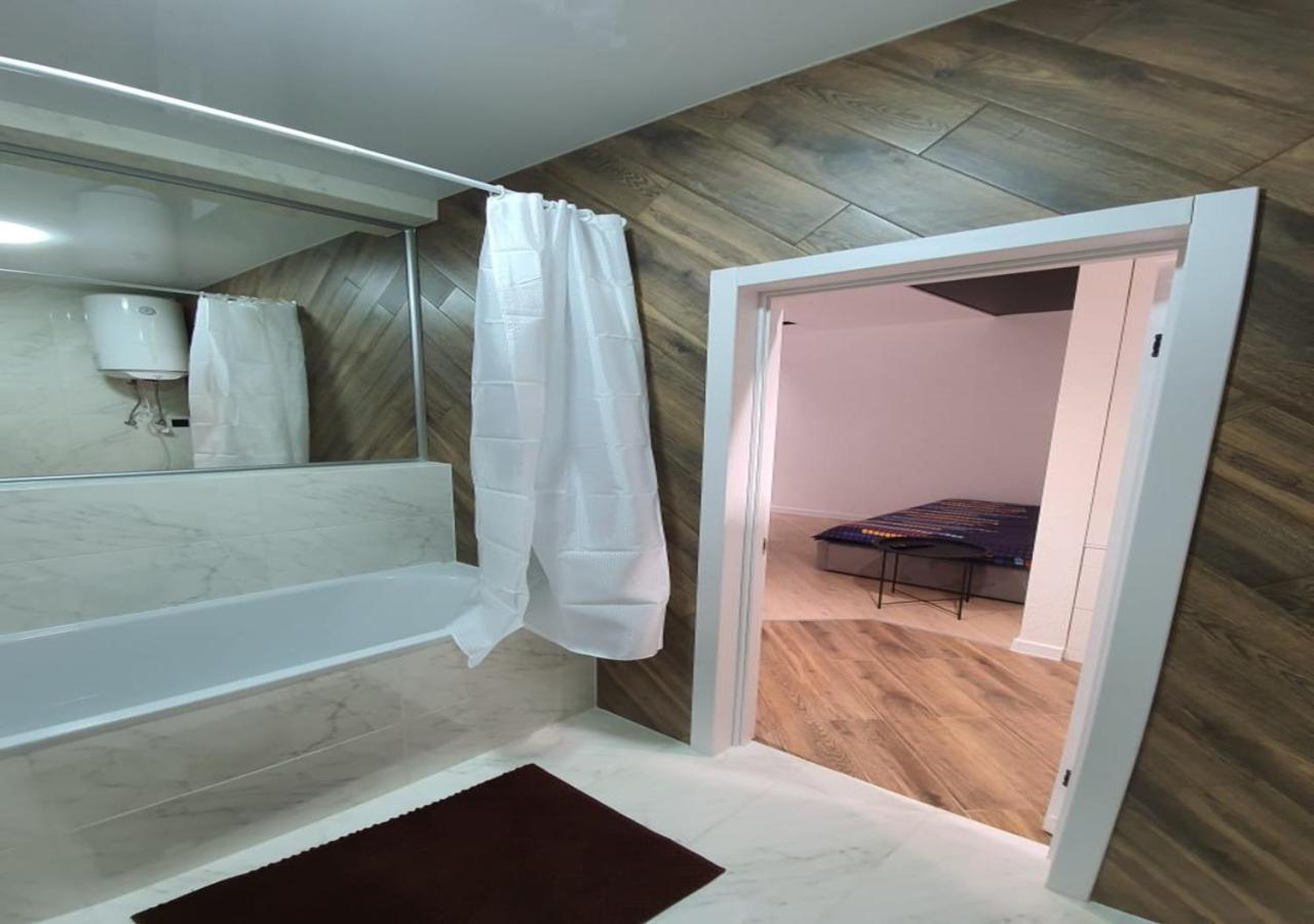New Lux Apartment 2020 Charkiw Exterior foto
