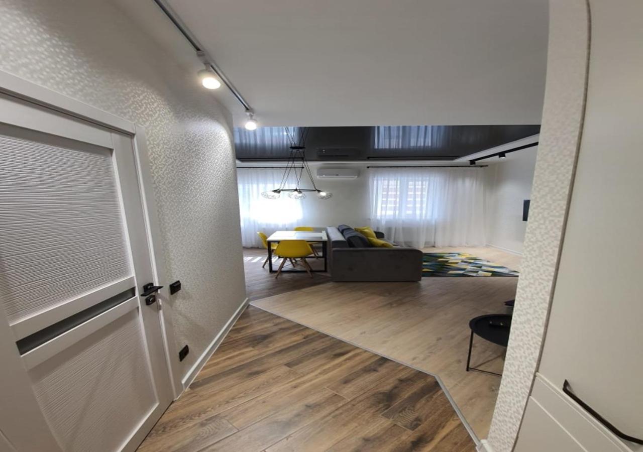 New Lux Apartment 2020 Charkiw Exterior foto